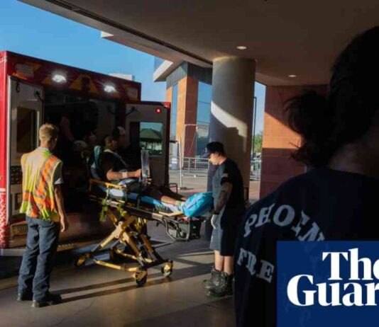 Monitoring Heat in Arizona Trailer Parks: Mobile Weather Vans Deployed news-08082024-103139