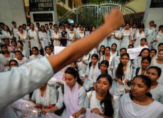 India’s Medic and Women Protest Against Doctor’s Rape and Killing news-17082024-204203