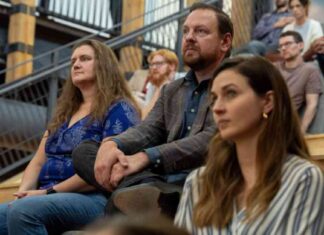 Dominating the Industry: Recursion’s Journey to AI Drug Innovation news-19082024-131900