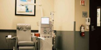 Does Dialysis Extend Life for Elderly Patients? Limited Survival Benefit Explained news-01092024-235541