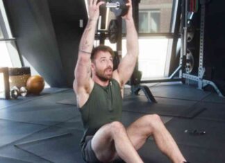 Enhance Your Core Routine with One Dumbbell – Simple and Effective Training news-10092024-175836