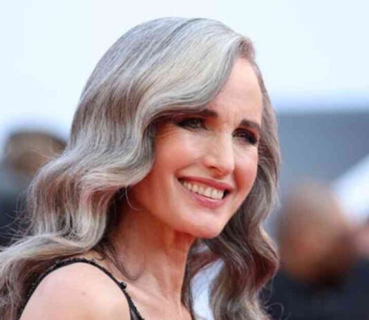 The Best Blending Trick for a Seamless Gray Hair Transition news-17092024-074834