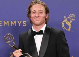 Jeremy Allen White Wins Emmy Award in Stylish Fashion news-17092024-115240