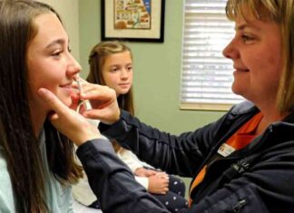 At-Home Nasal Spray Flu Vaccine Receives FDA Approval news-21092024-204440
