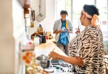 Tips for Discussing Drugs & Alcohol with Teens: Expert Advice | NIH MedlinePlus Magazine news-01112024-121841