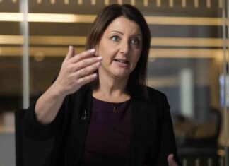 CDC Director Prepares to Address Changes and Reassure Staff Amid Transition cdc-director-prepares-to-address-changes-and-reassure-staff-amid-transition