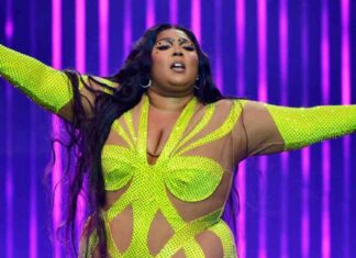 Empowering Lizzo’s Response To Anti-Fat Twitter Comments empowering-lizzos-response-to-anti-fat-twitter-comments