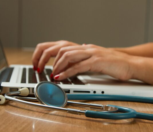 How to grow YouTube channel as a doctor doctor YouTube channel, medical YouTube growth, grow as doctor on YouTube, healthcare content creator, YouTube for doctors, medical education channel, doctor vlog tips, health misinformation avoidance, SEO for medical videos, YouTube algorithm for doctors, patient education videos, build trust as doctor YouTuber