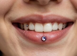Enhance Your Smile with a Fourchette Piercing: A Subtle Yet Striking Choice